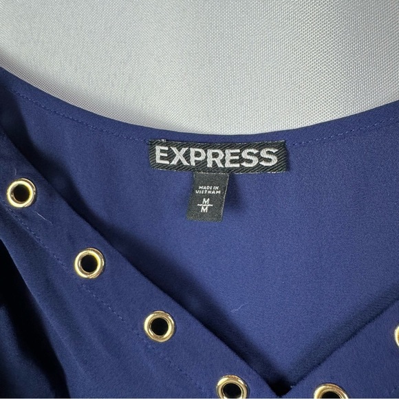 Express Navy Blue V-Neck Short Cold Shoulder Top M - Picture 3 of 5
